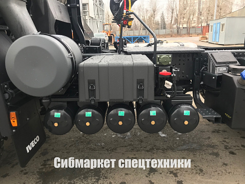 Специализированный, седельный тягач IVECO-AMT 633910