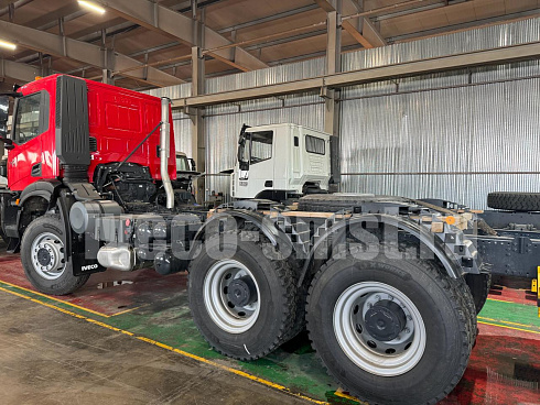 Шасси IVECO T-WAY AD380T43W H (6x6)